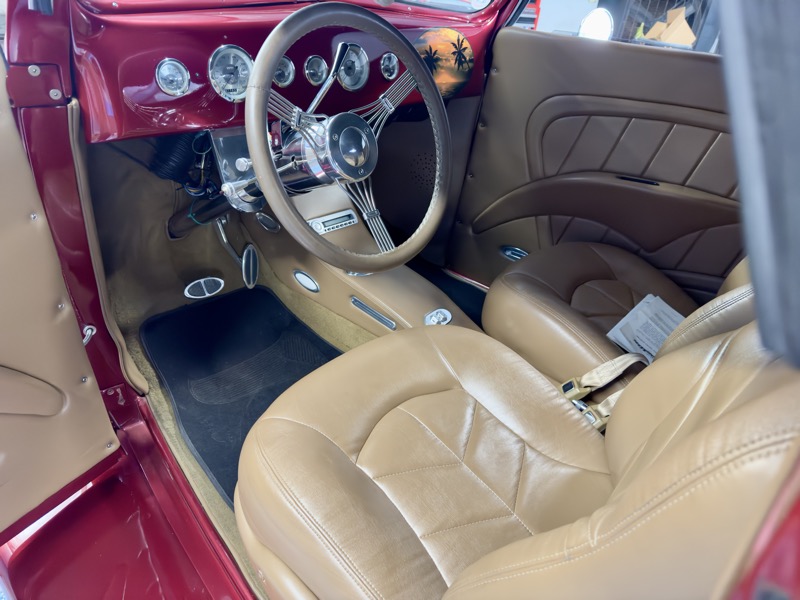 Hot rod interior with vintage radio
