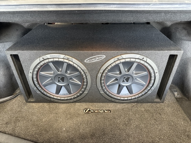 Kicker subwoofer build