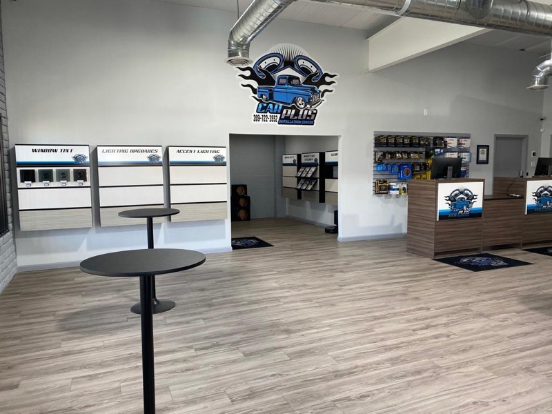 Car Plus showroom