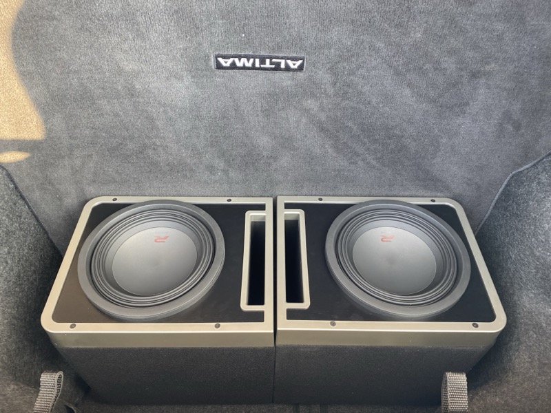 Trunk dual subwoofer enclosure